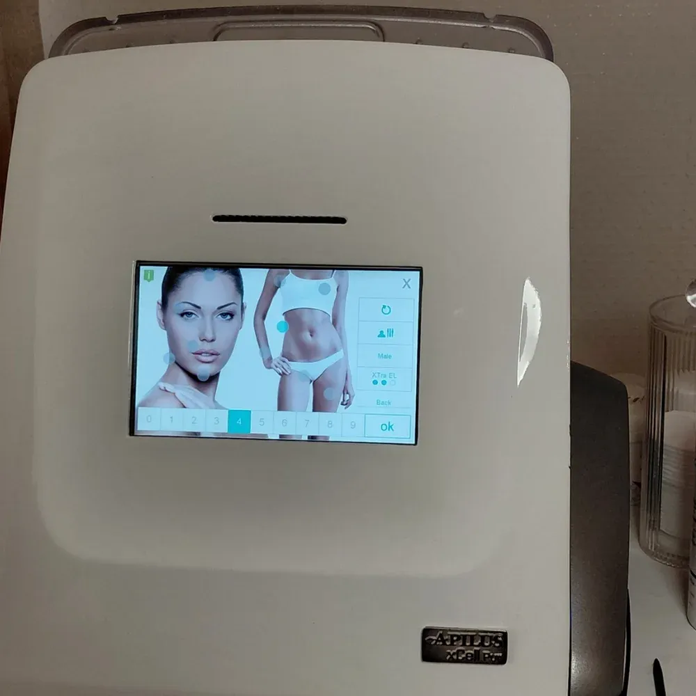 xCell Pro, Apilus — aparat u upotrebi u Salonu M od Danas