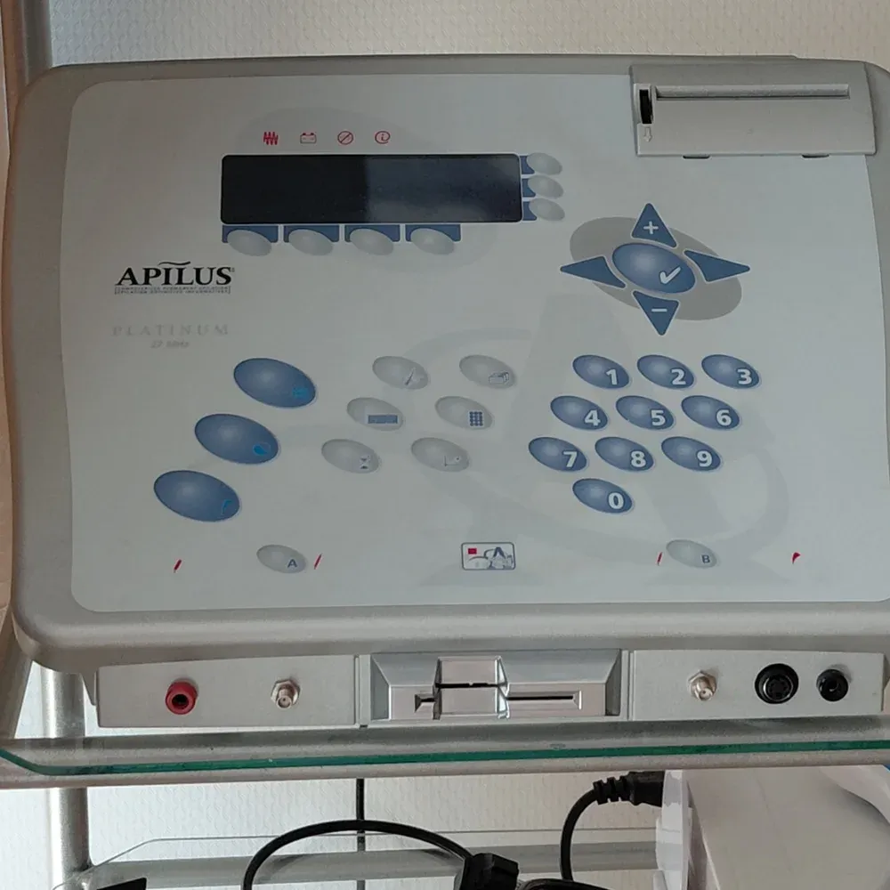 Platinum 27 MHz, Apilus — aparat u upotrebi u Salonu M od Treća generacija